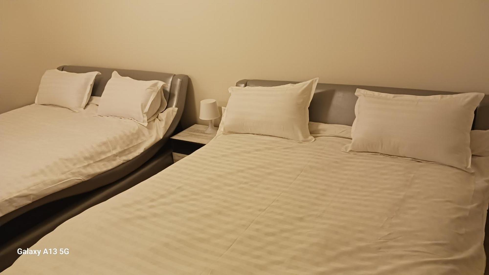 Trio Maria Apartment Otopeni Bagian luar foto